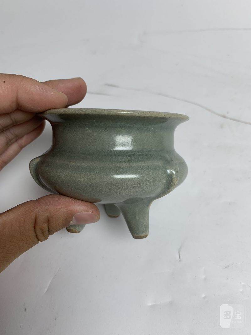 清 龙泉青釉鬲式炉 - 图6